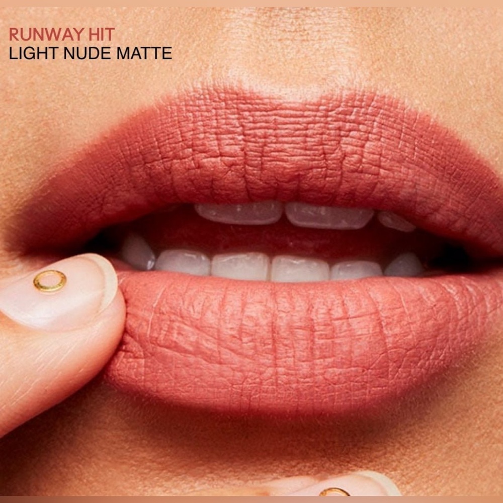 MAC RUNWAY HIT Retro Matte Lipstick. NEW IN BOX. - Picture 13 of 15
